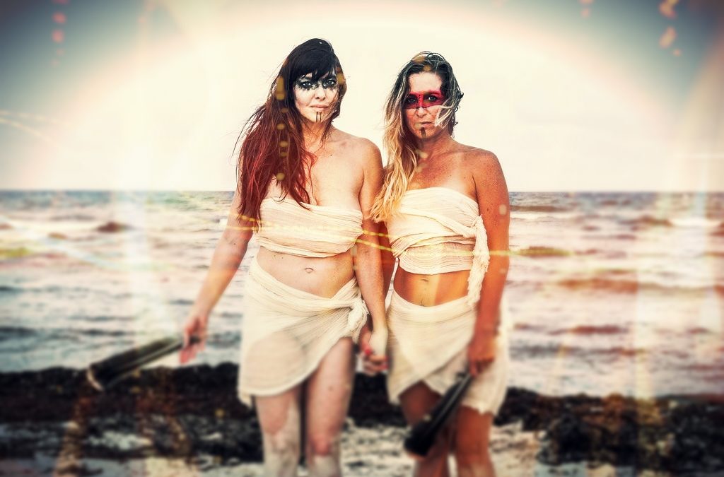 Full Moon in Gemini = Awaken Your Creatrix.